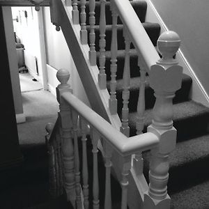 Zimmer mit zwei Einzelbetten